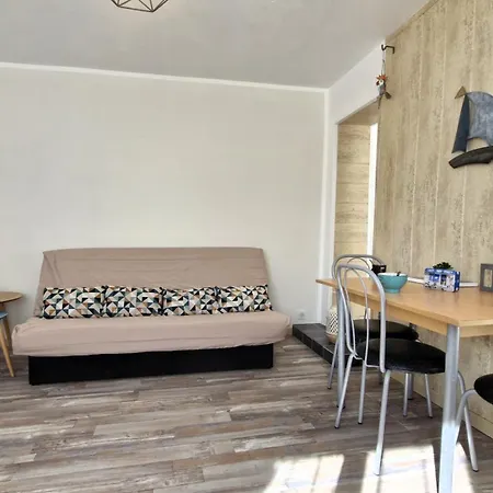 Villa Saint Palais Sur - Proximite Pour Cette Petite Maison Mitoyenne - Wifi